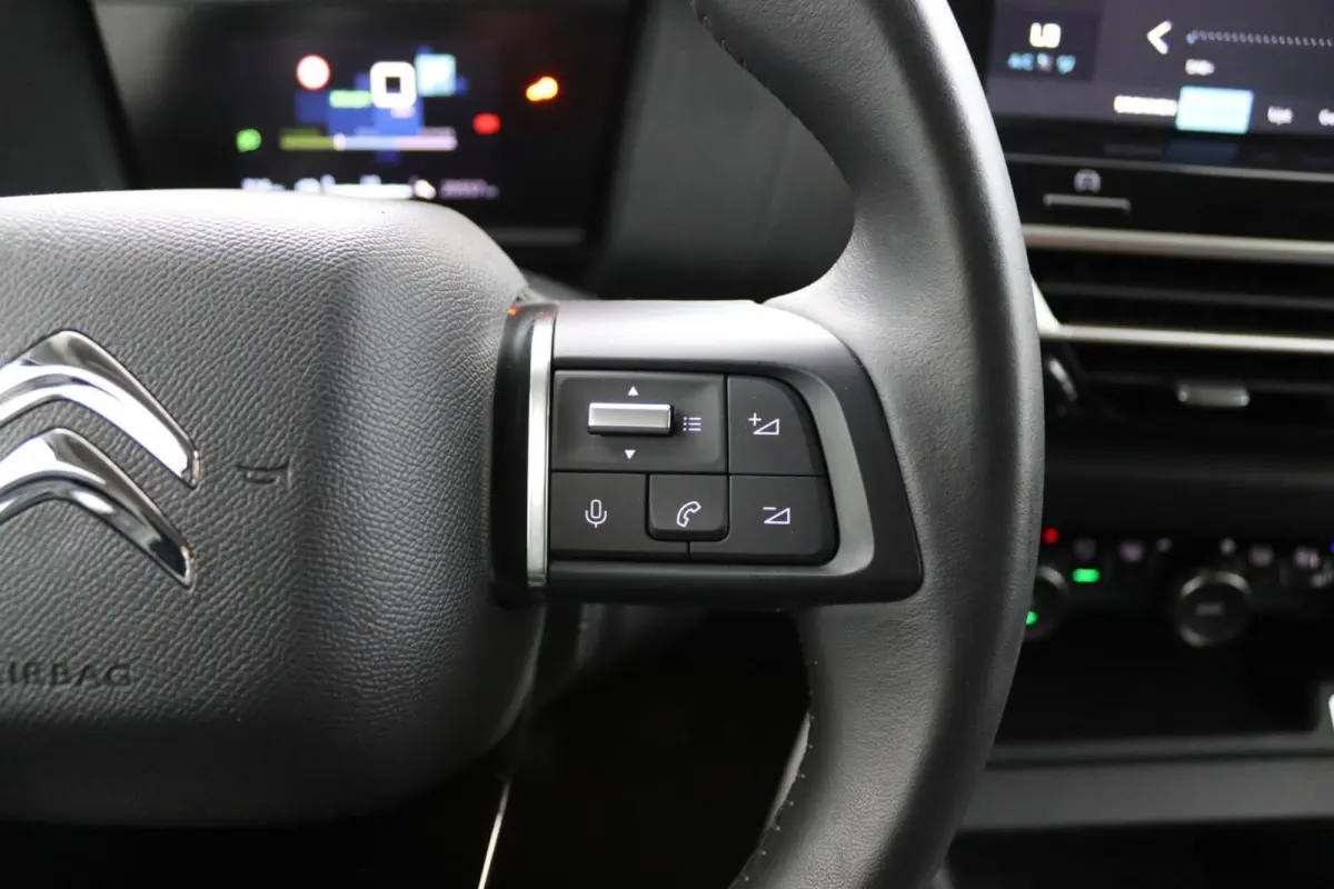 You 50 kWh | Camera | Climate Control |