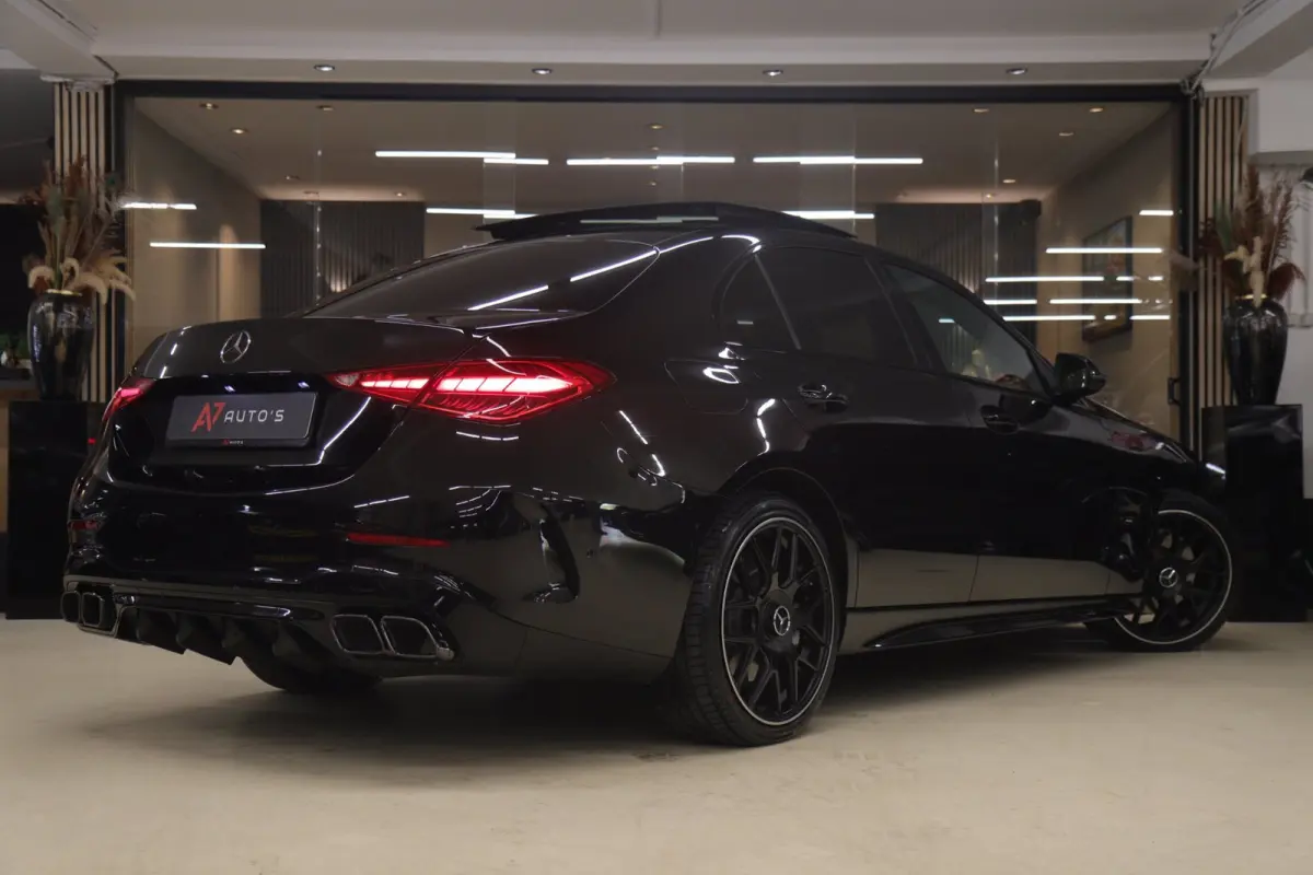 300 E AMG Line PANO/CARPLAY/SFEERV/CAMERA/BOMVOL