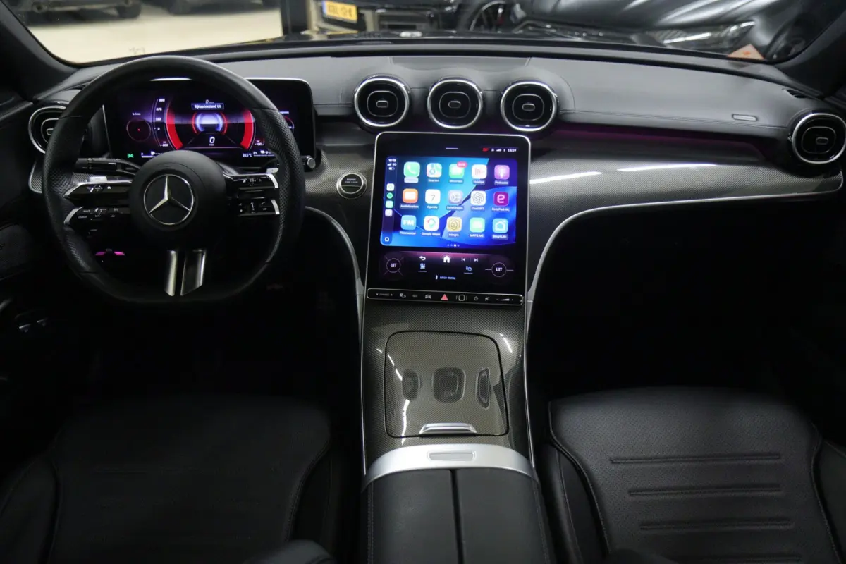 300 E AMG Line PANO/CARPLAY/SFEERV/CAMERA/BOMVOL