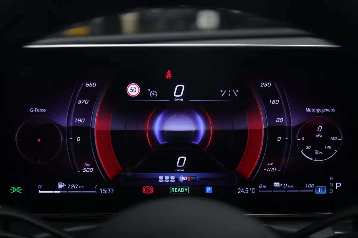 300 E AMG Line PANO/CARPLAY/SFEERV/CAMERA/BOMVOL