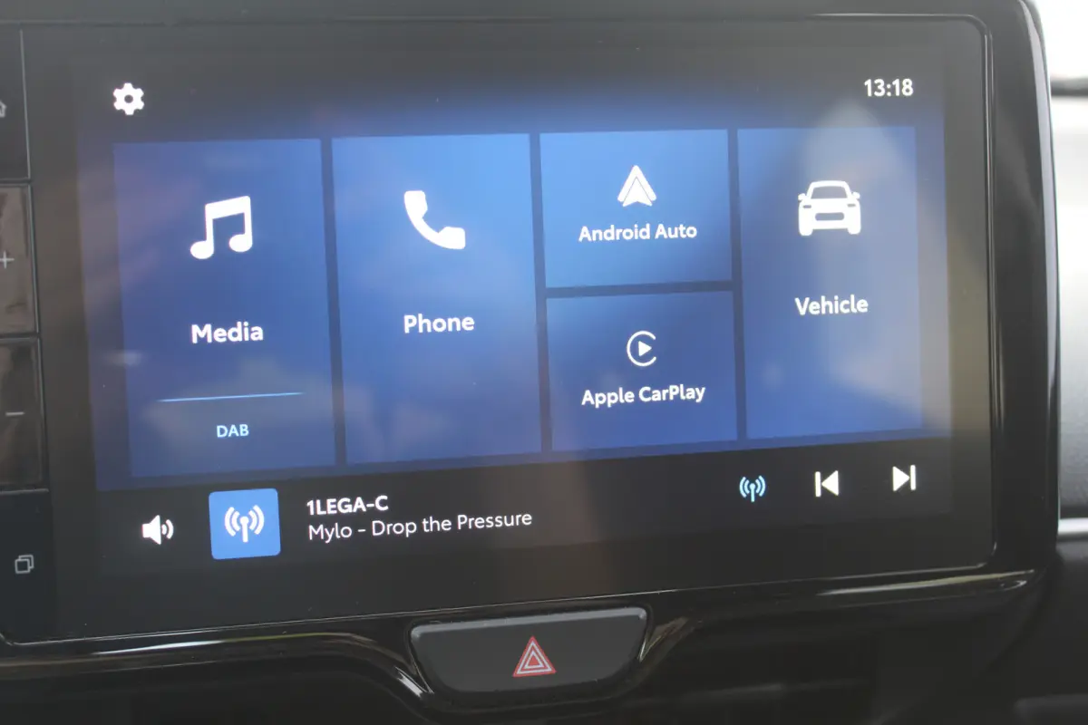 1.5 Exclusive-line l Adaptieve Cruise Contol l Lane Assist l BLIS l PDC l Parkeercamera l Stuur- en Stoelverwarming l Apple carplay/ Android auto l 16 inch