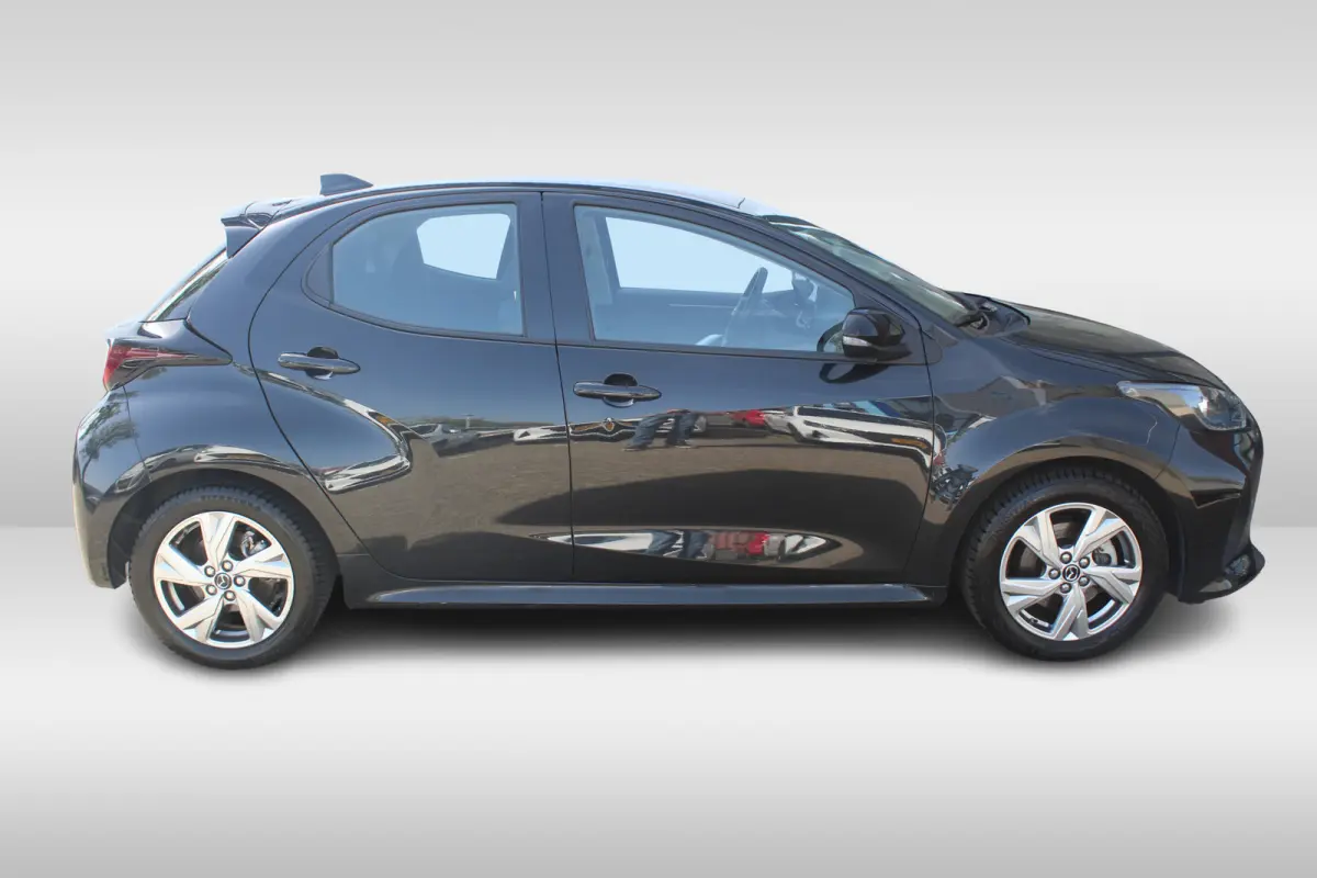 1.5 Exclusive-line l Adaptieve Cruise Contol l Lane Assist l BLIS l PDC l Parkeercamera l Stuur- en Stoelverwarming l Apple carplay/ Android auto l 16 inch