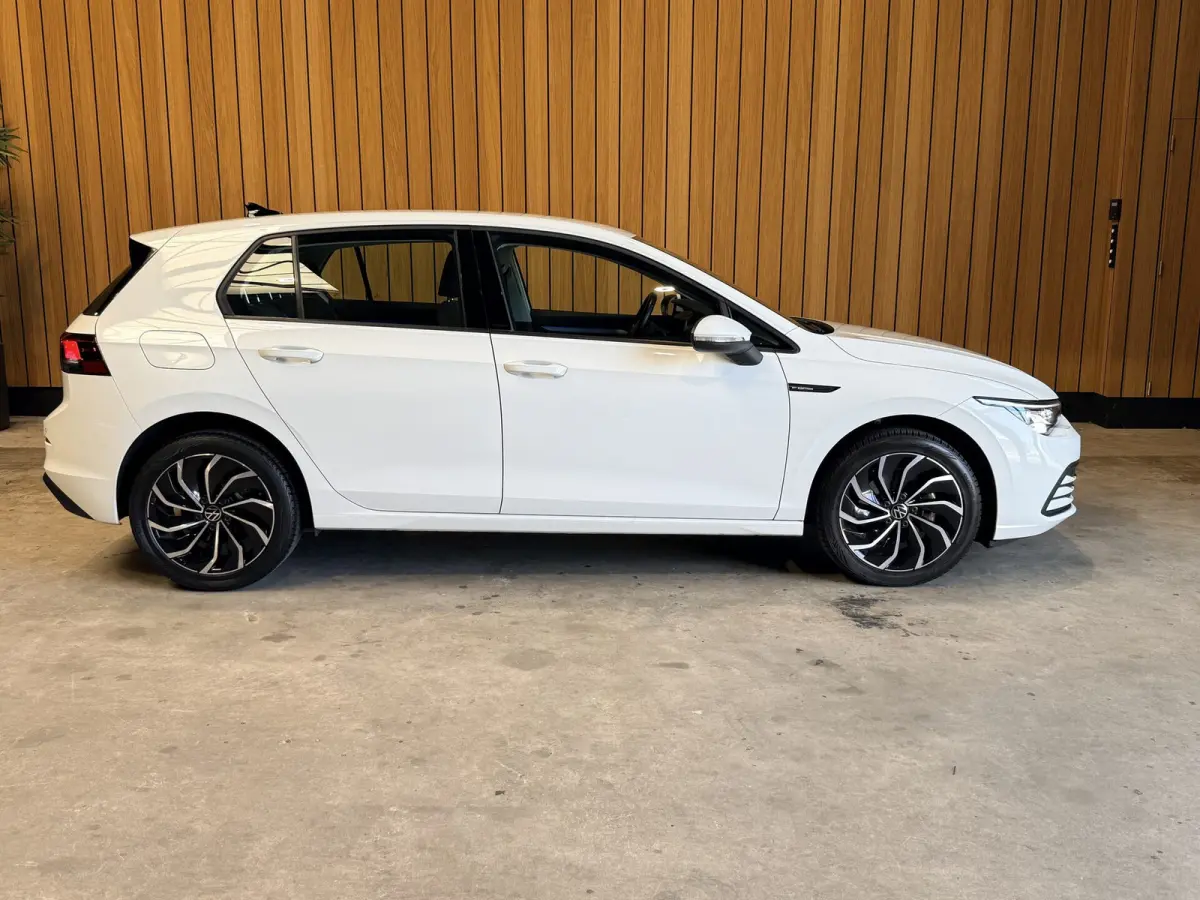 1.5 TSI Life Navi. Apple-carplay. PDC. Adaptive-cruise, 82500 KM met NAP