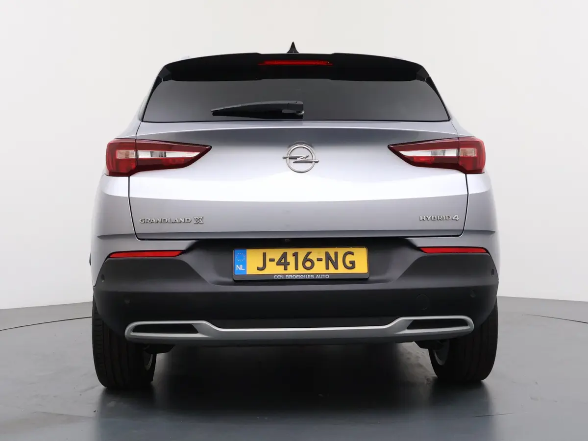 1.6 Turbo Hybrid4 Ultimate / Navigatie / 360 Camera / LEDER / Stoelverwarmd / Stoelverkoeling / Elektr. Koffer / Parkeersensoren / Keyless /