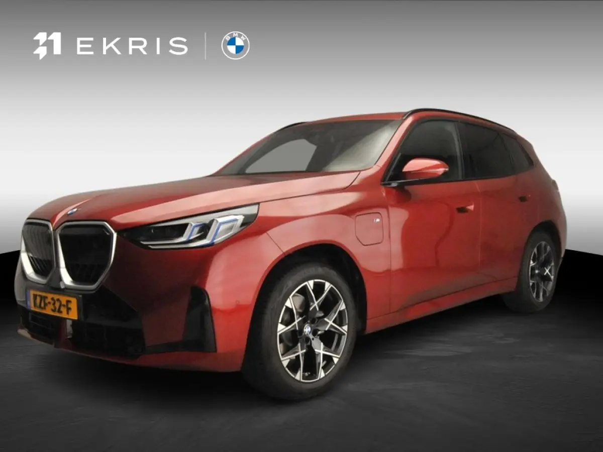 30e xDrive | M-Sportpakket | LED | HUD | Active cruise | Trekhaak | Elektr. zetels | SOH 100% | DAB | Harman-kardon sound | Alu 19 inch