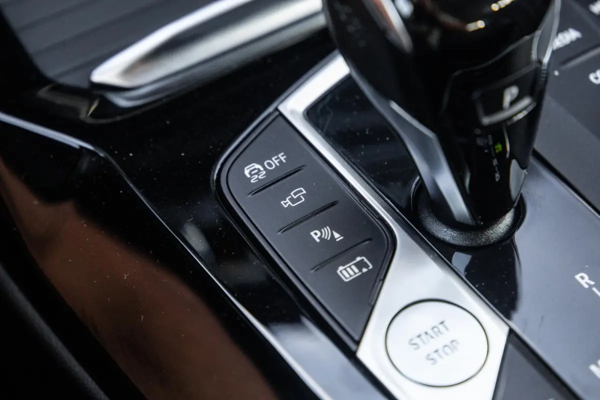 xDrive30e High Executive CARPLAY / 360 CAMERA / STOELVERWARMING / PERFECT ONDERHOUDEN