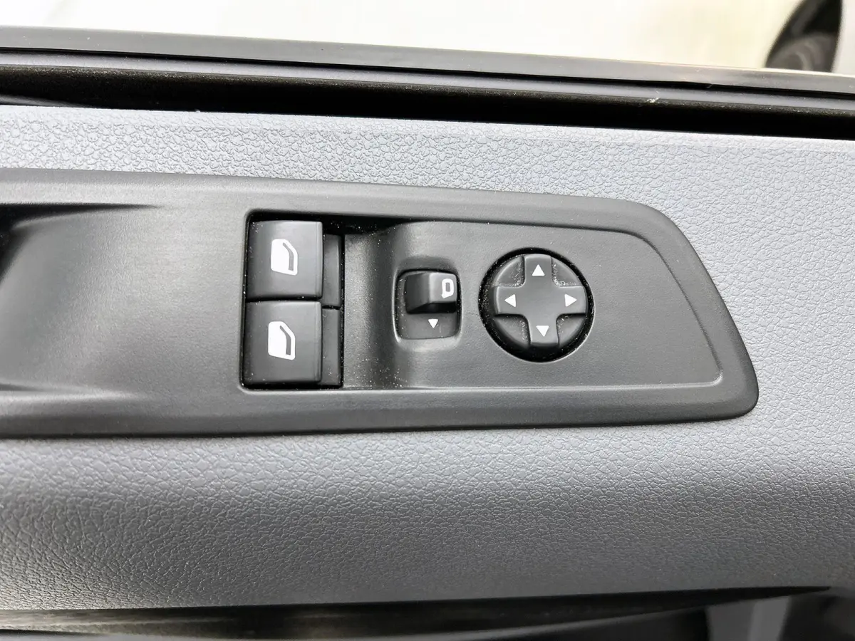 L3H1 Edition 75 kWh Automaat Airco Navigatie Cruise Control