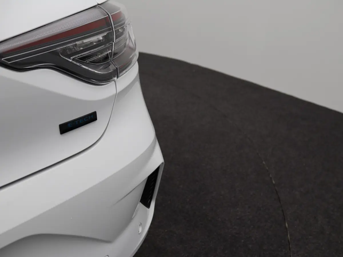 esprit Alpine full hybrid E-Tech 145 | Adapt. Cruise | Parkeercamera |