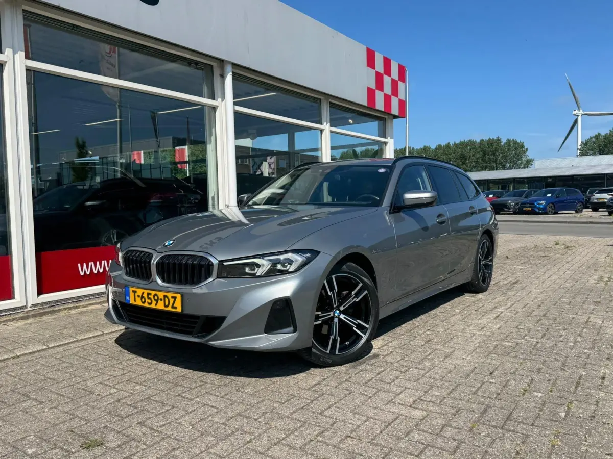 318i|Curvedscreen|Automaat