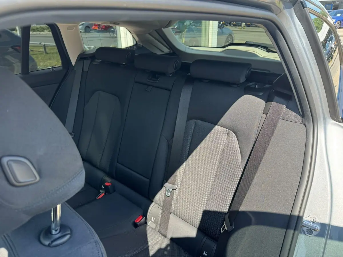 318i|Curvedscreen|Automaat