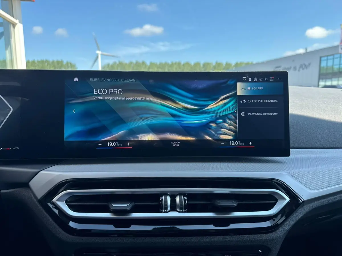 318i|Curvedscreen|Automaat