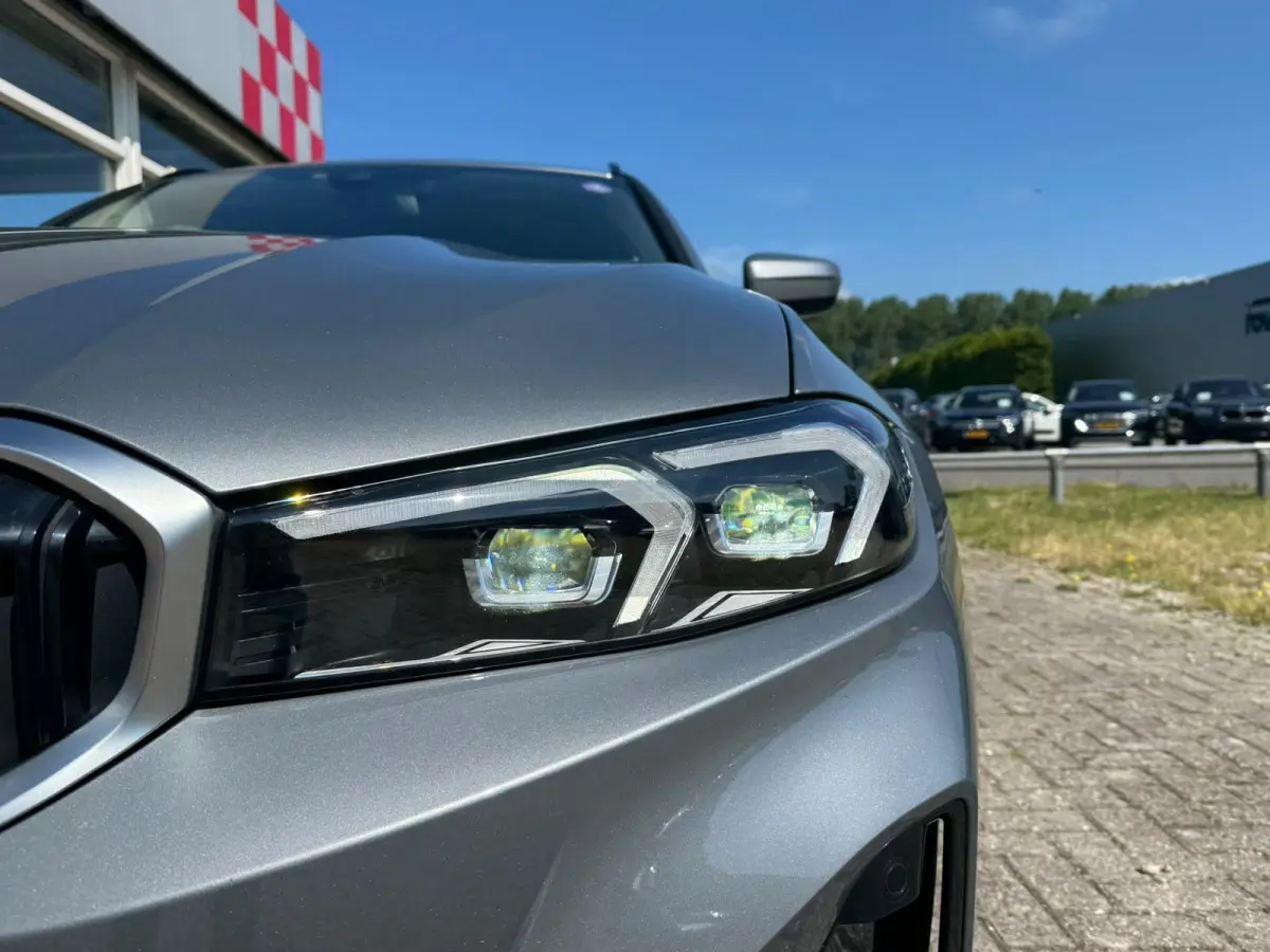 318i|Curvedscreen|Automaat
