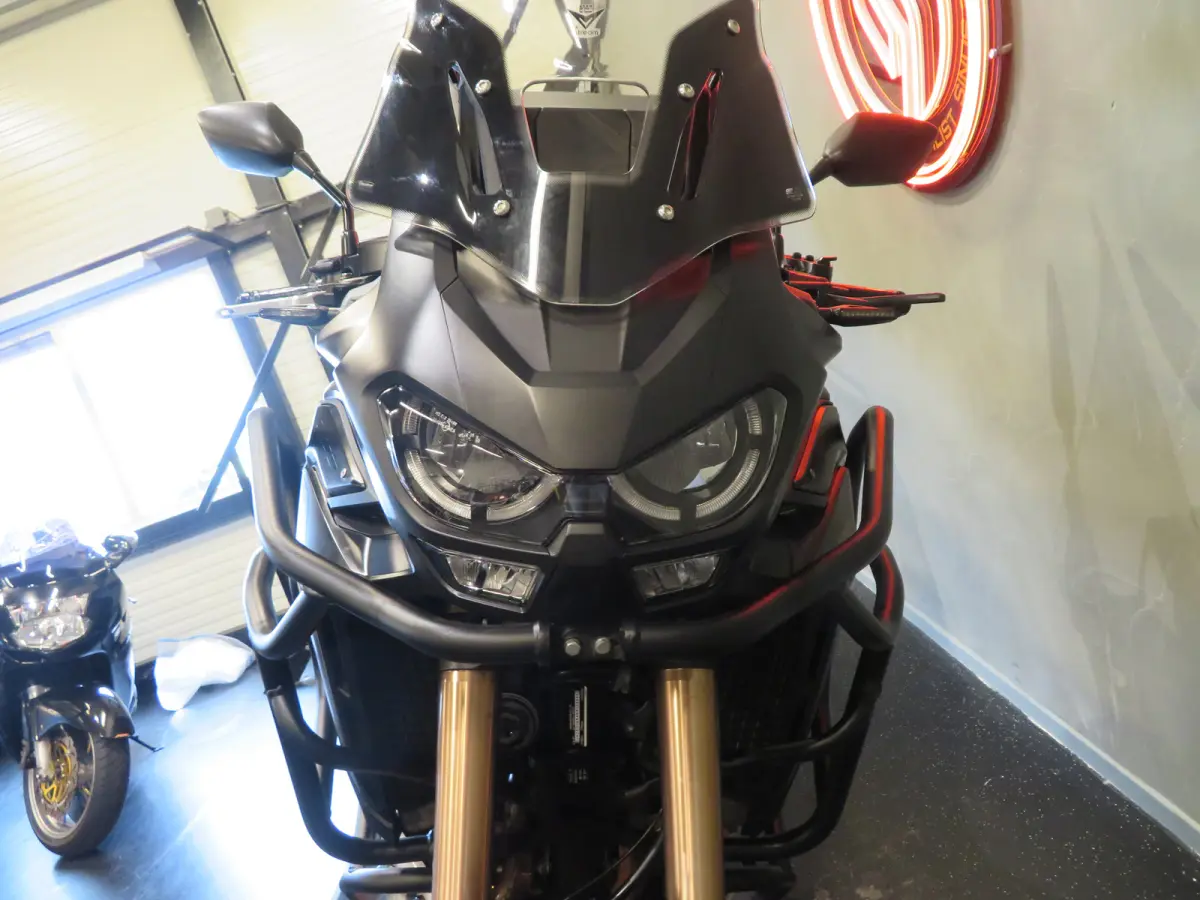 CRF 1100 AFRICA TWIN DCT TOPPER!!