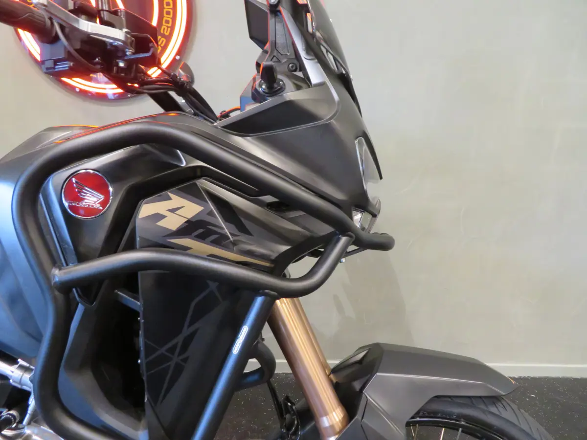 CRF 1100 AFRICA TWIN DCT TOPPER!!