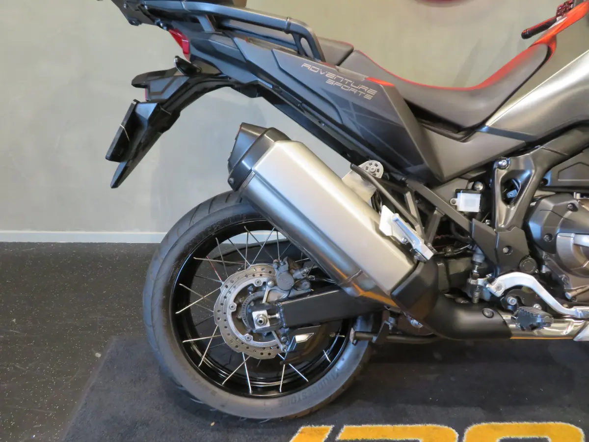 CRF 1100 AFRICA TWIN DCT TOPPER!!