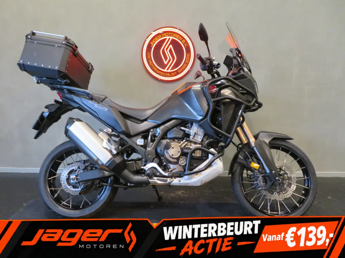 CRF 1100 AFRICA TWIN DCT TOPPER!!
