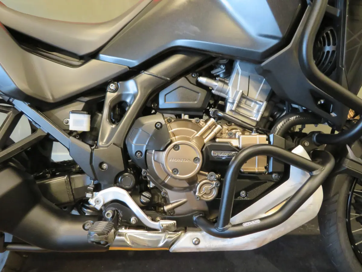 CRF 1100 AFRICA TWIN DCT TOPPER!!