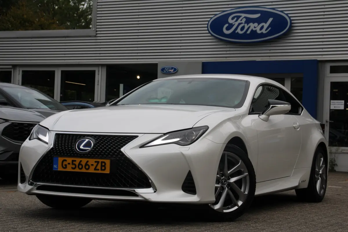 300h | UNIEK! | CRUISE CONTROL |CAMERA | DODE HOEK DETECTIE | STOELVERWARMING | FULL LED
