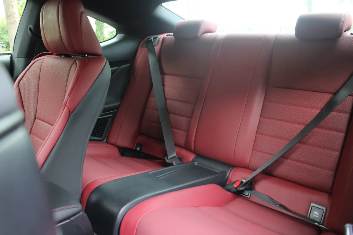 300h | UNIEK! | CRUISE CONTROL |CAMERA | DODE HOEK DETECTIE | STOELVERWARMING | FULL LED