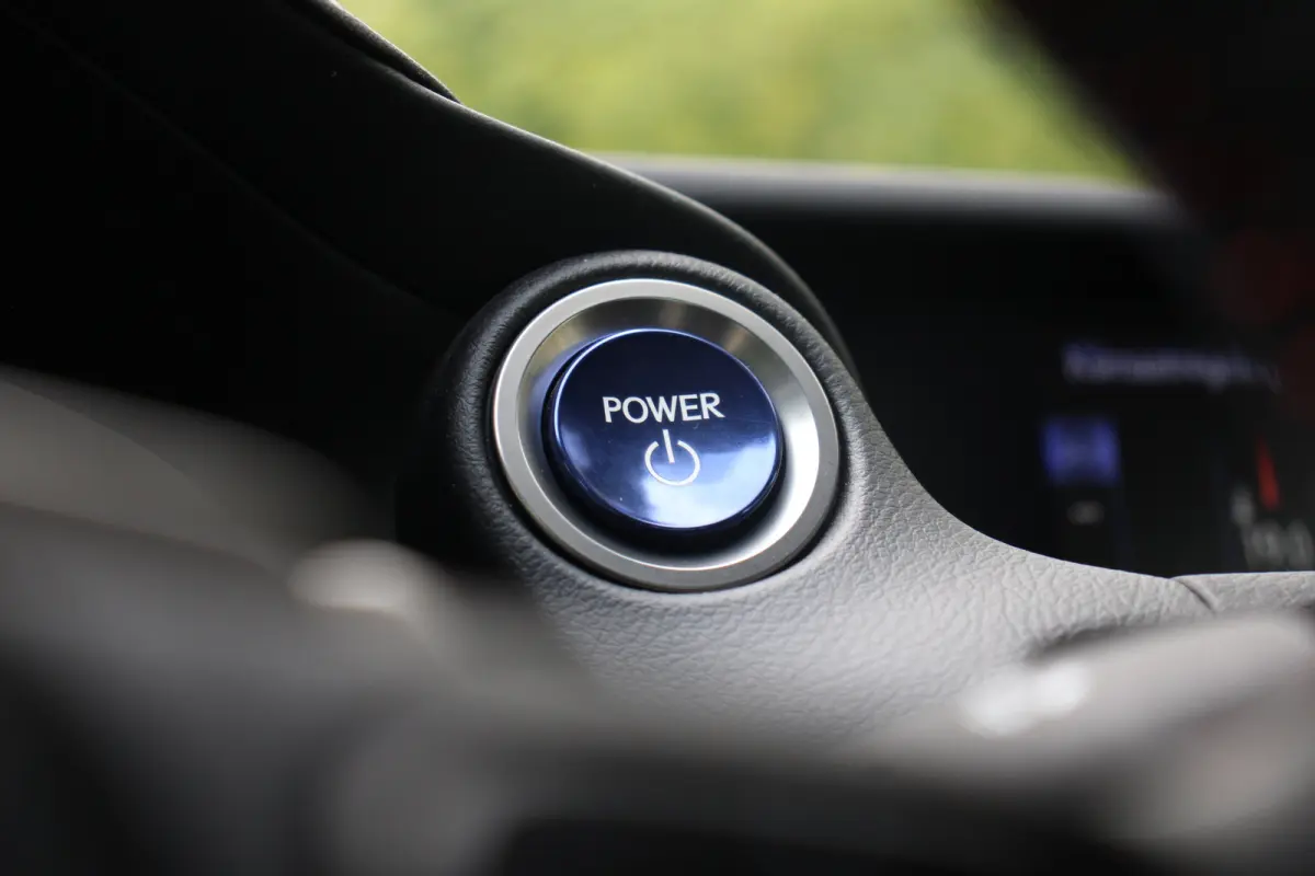 300h | UNIEK! | CRUISE CONTROL |CAMERA | DODE HOEK DETECTIE | STOELVERWARMING | FULL LED