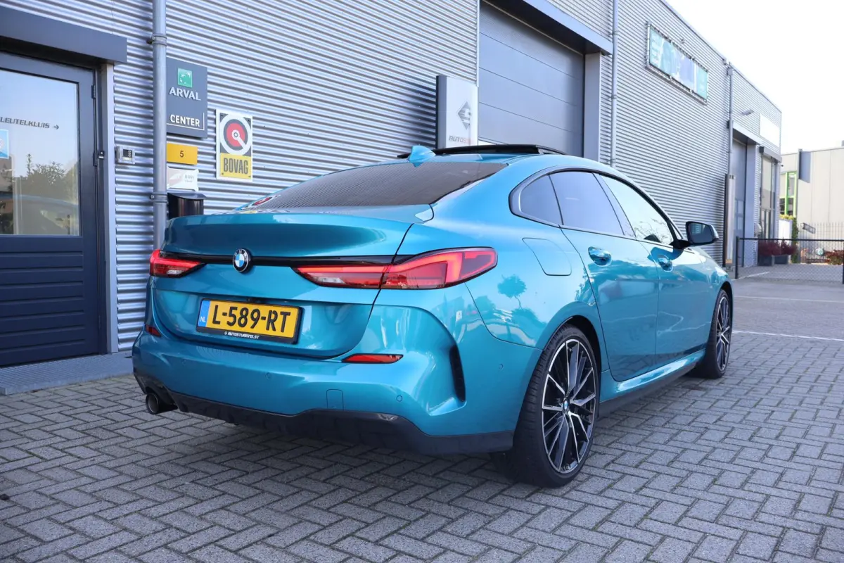 218i M-Sport+ 1e eigenaar | Dealer Onderh | BTW | NAP | Pano | Winterpack | Harman | Camera | Alarm Klasse 3 | HIFI | Navi | Climate | Carplay | LMV | DAB