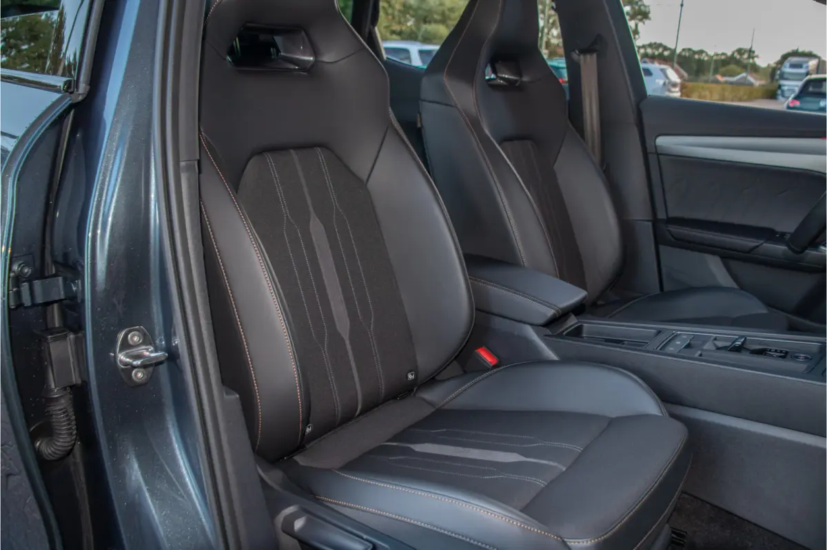 1.4 e-Hybrid 245pk VZ, Trekhaak, Stoel & Stuurverwarming, Carplay, Camera, Full LED, Adaptive Cruise, DAB+.