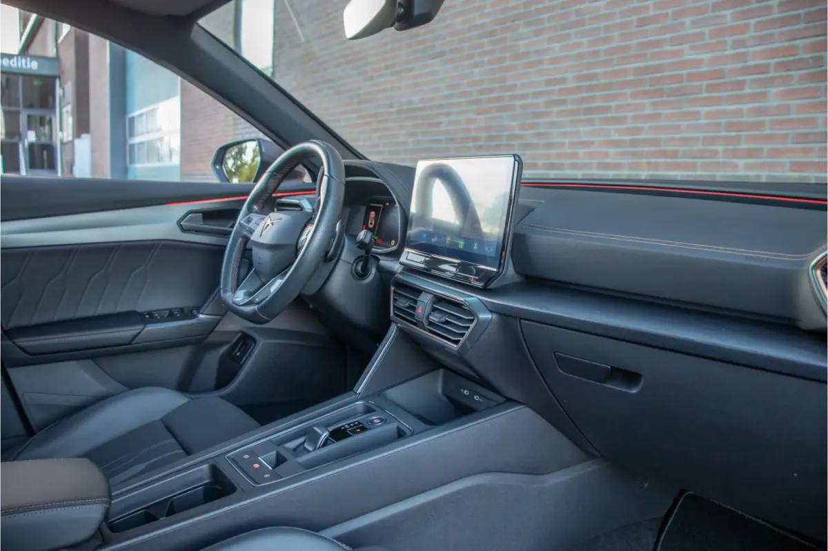 1.4 e-Hybrid 245pk VZ, Trekhaak, Stoel & Stuurverwarming, Carplay, Camera, Full LED, Adaptive Cruise, DAB+.