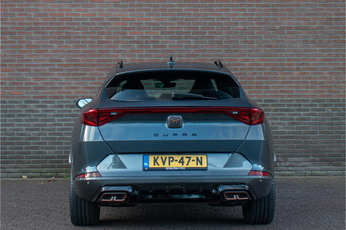1.4 e-Hybrid 245pk VZ, Trekhaak, Stoel & Stuurverwarming, Carplay, Camera, Full LED, Adaptive Cruise, DAB+.