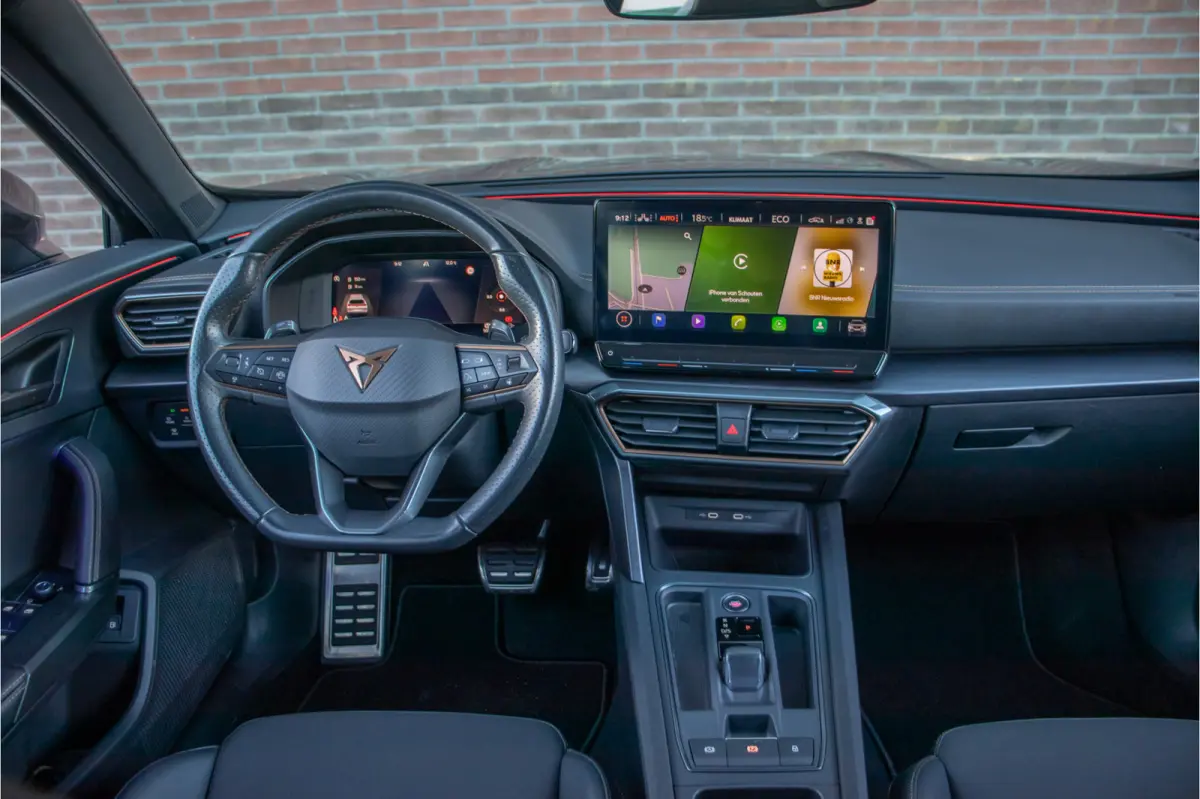 1.4 e-Hybrid 245pk VZ, Trekhaak, Stoel & Stuurverwarming, Carplay, Camera, Full LED, Adaptive Cruise, DAB+.