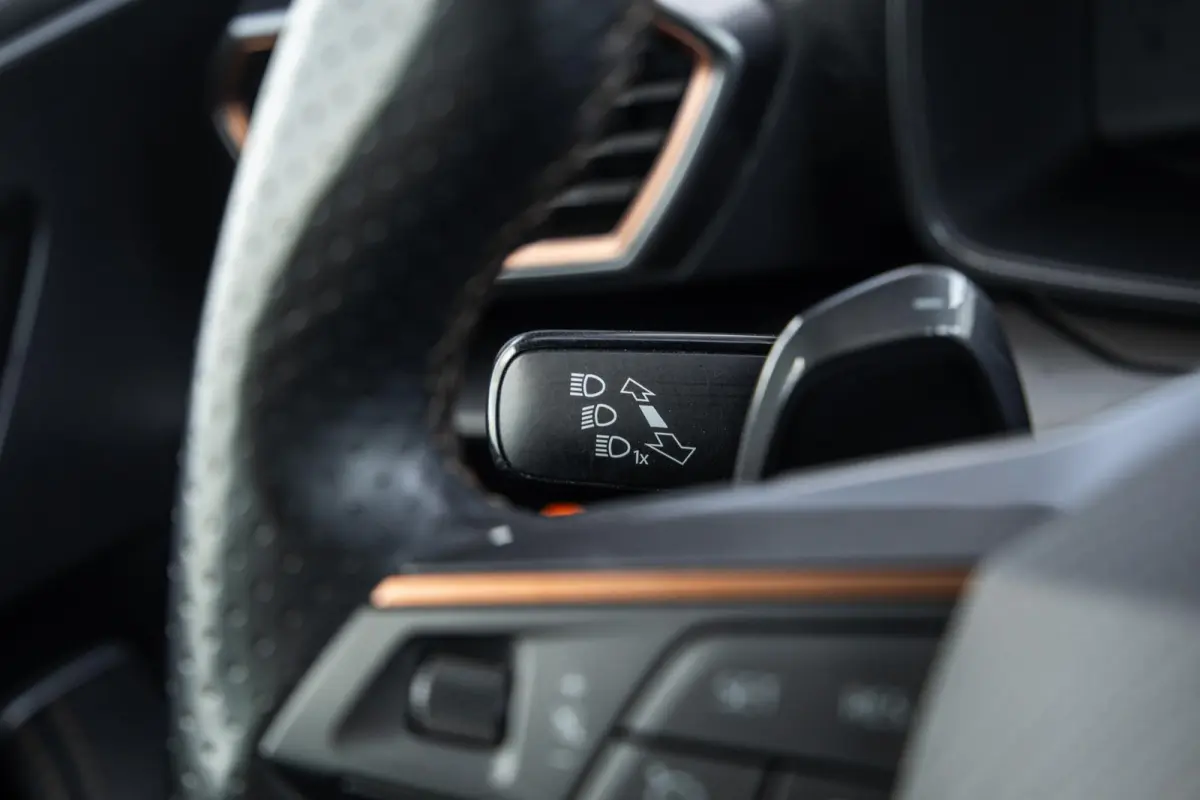 1.4i Plug-In Hybrid SPORTSTOURER / CARPLAY / CAMERA / KUIP STOELEN / PERFECT ONDERHOUDEN