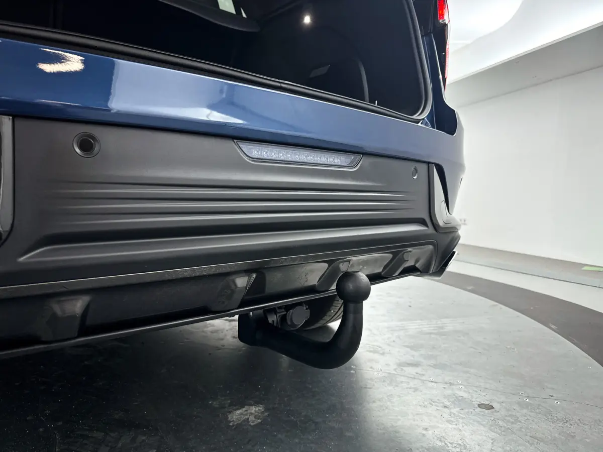 1.5 | Panoramadak | 360° Camera | Infinity audio | Blis | Stoel- en stuurverwarming | Adaptieve cruise control