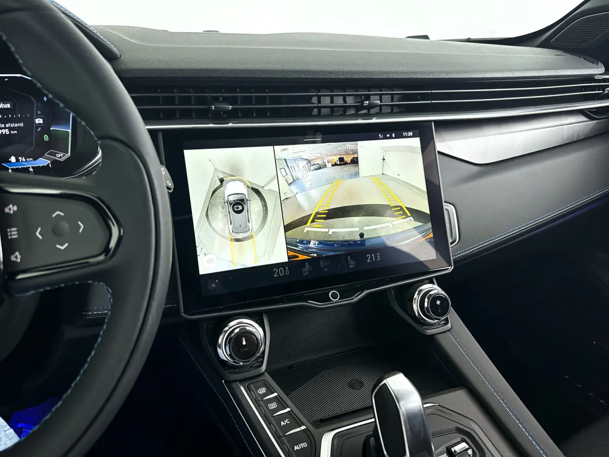 1.5 | Panoramadak | 360° Camera | Infinity audio | Blis | Stoel- en stuurverwarming | Adaptieve cruise control