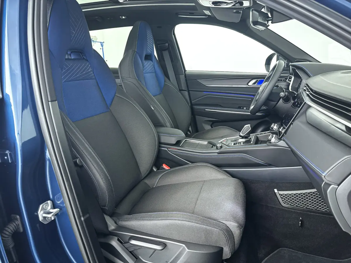 1.5 | Panoramadak | 360° Camera | Infinity audio | Blis | Stoel- en stuurverwarming | Adaptieve cruise control