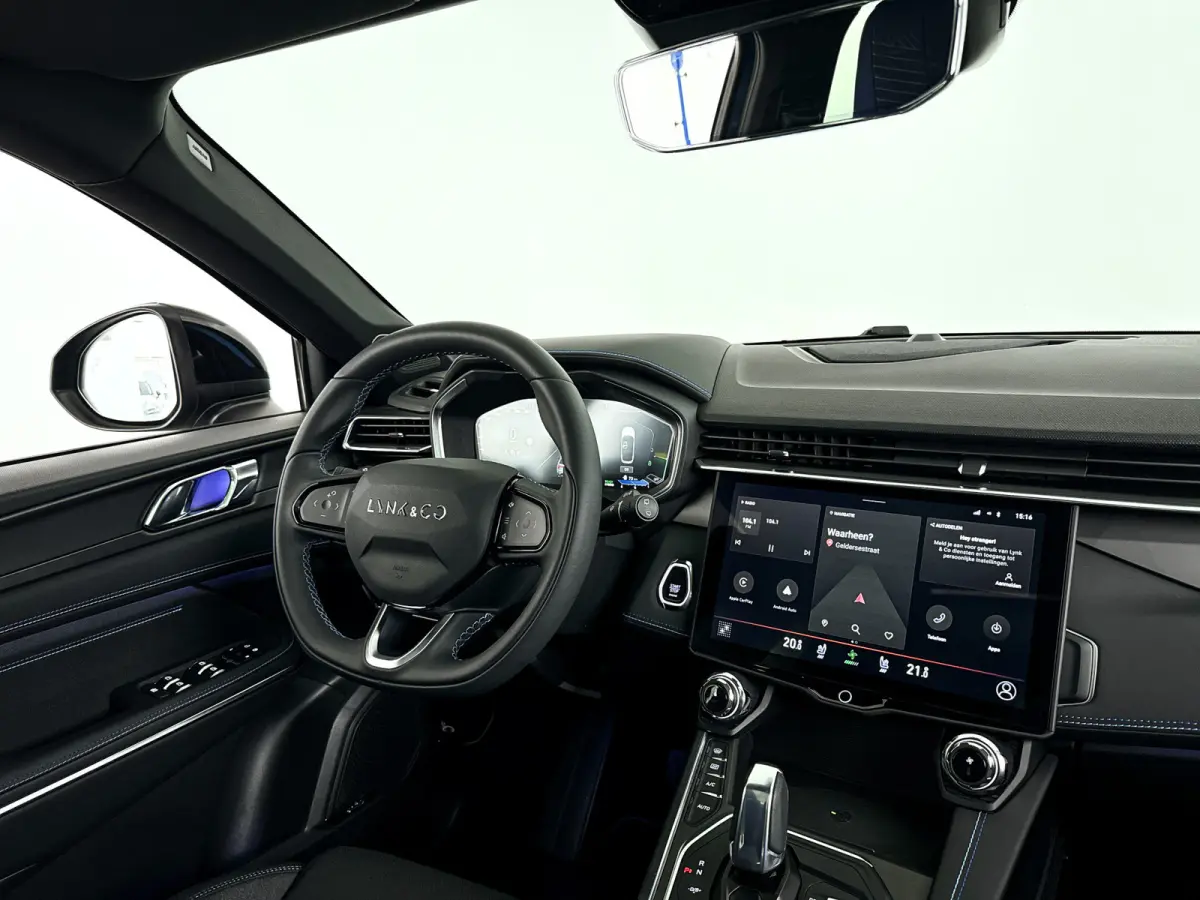 1.5 | Panoramadak | 360° Camera | Infinity audio | Blis | Stoel- en stuurverwarming | Adaptieve cruise control