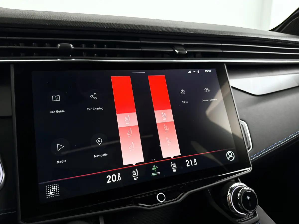 1.5 | Panoramadak | 360° Camera | Infinity audio | Blis | Stoel- en stuurverwarming | Adaptieve cruise control