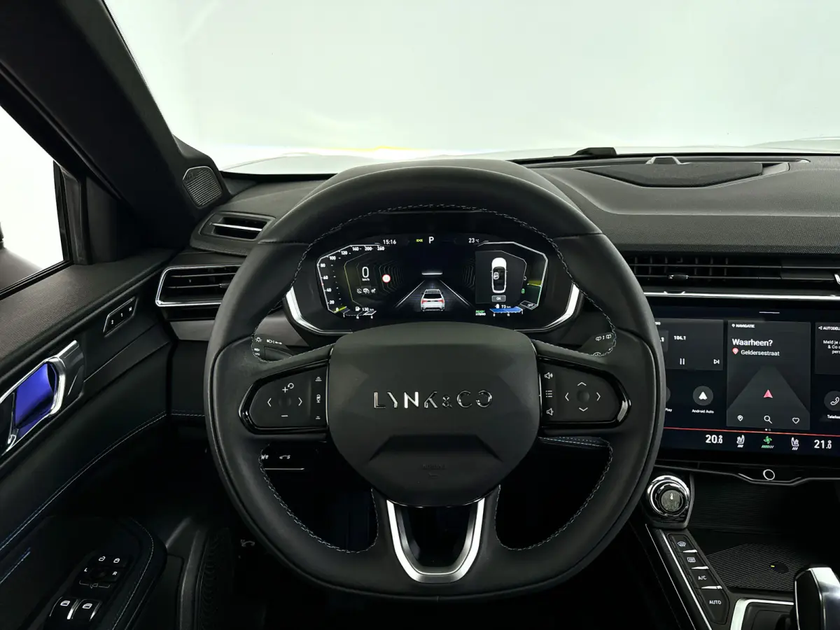 1.5 | Panoramadak | 360° Camera | Infinity audio | Blis | Stoel- en stuurverwarming | Adaptieve cruise control
