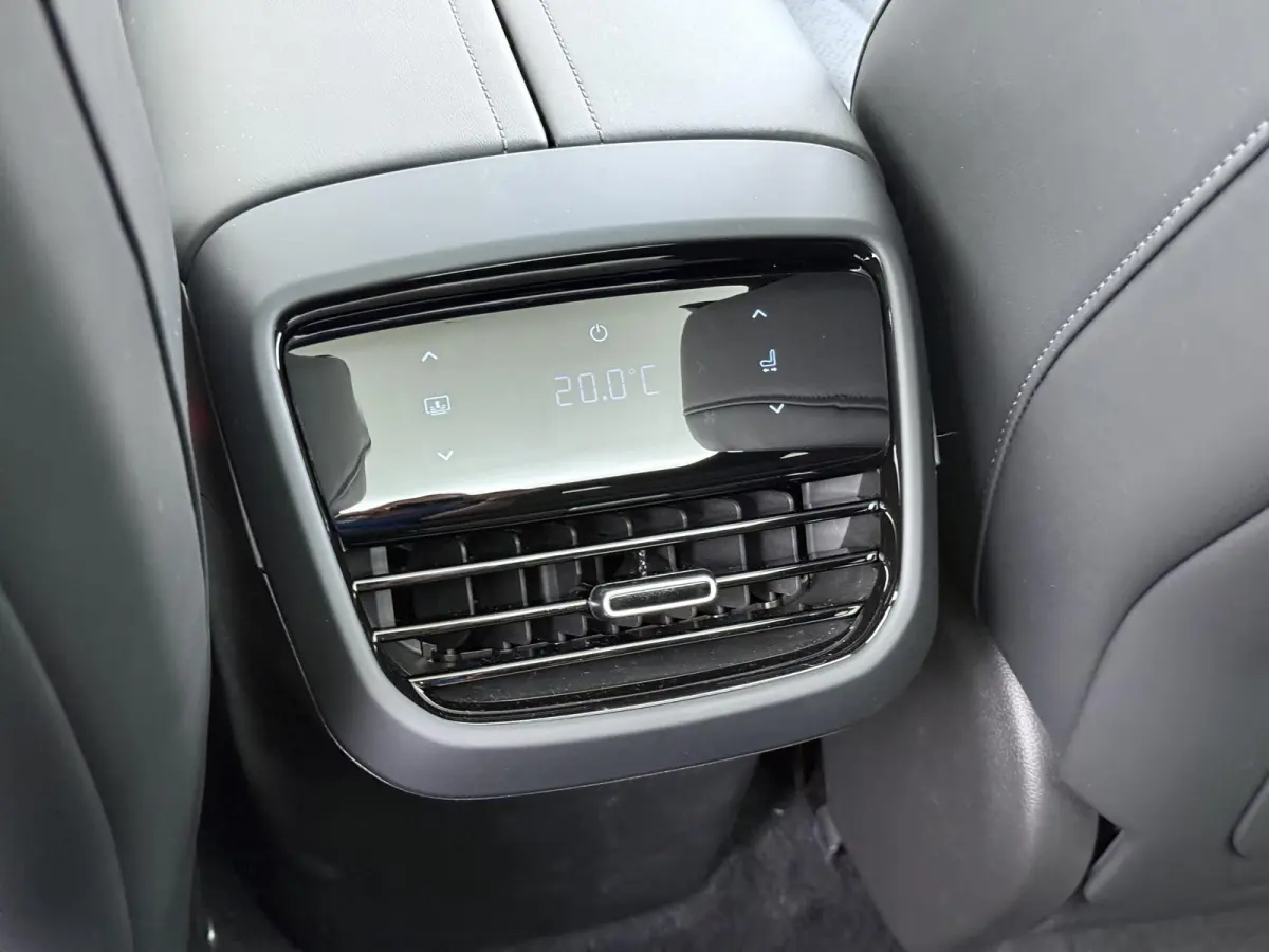 EV LHD 80kwh MAX | NIEUWE AUTO | ELEK. ACHTERKLEP | PANORAMADAK | ELEK. TREKHAAK | 360° CAMERA | FULL OPTIONS