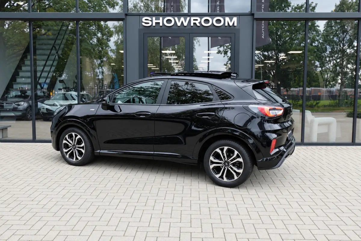 1.0 EcoBoost ST-Line X PANO B&O CAM