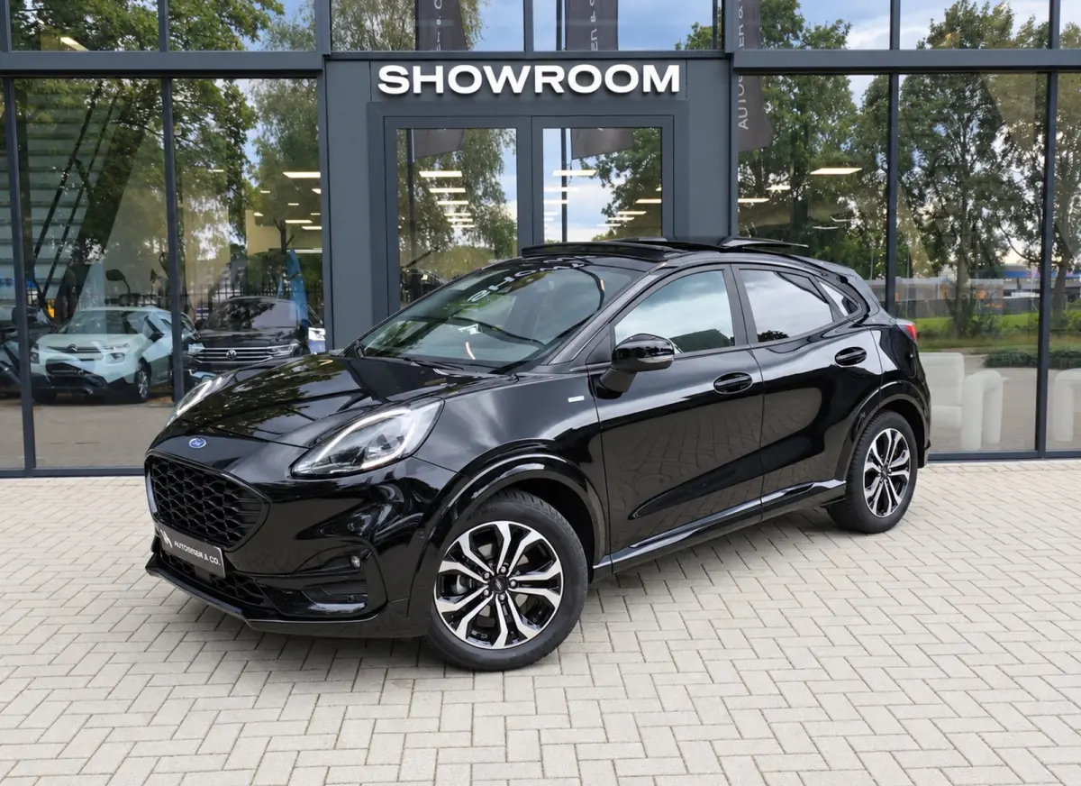 1.0 EcoBoost ST-Line X PANO B&O CAM