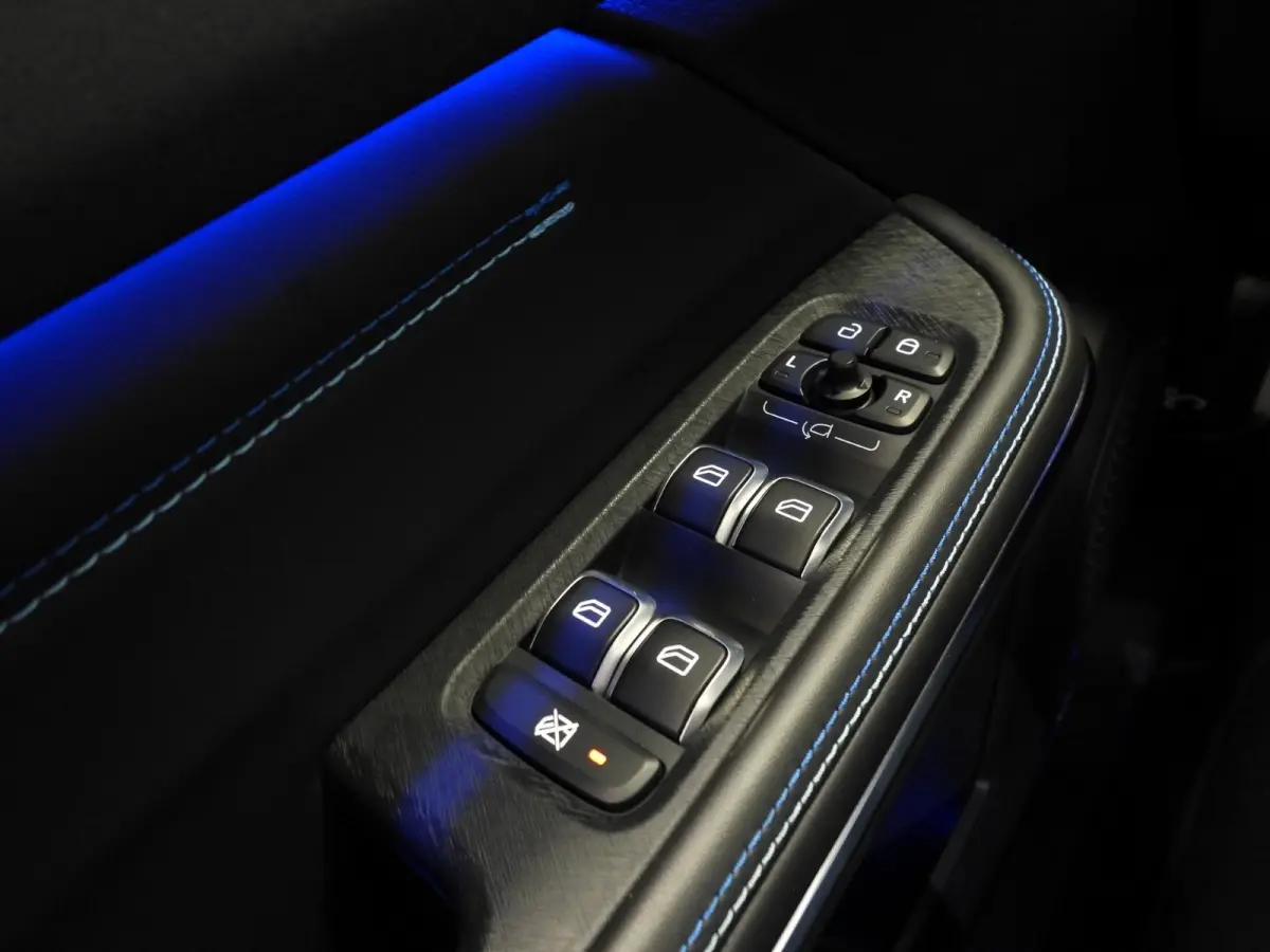 1.5 PHEV BlackEdition NAVI/360CAM/SCHUIFDAK/LED/20"LMV!