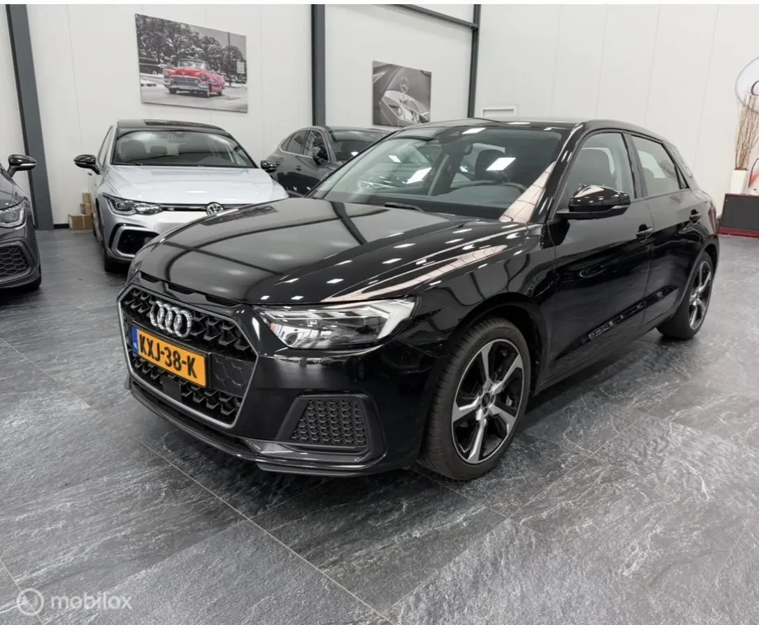 1.0 TFSI AUTOMAAT AMBIENTE AUTOMAAT