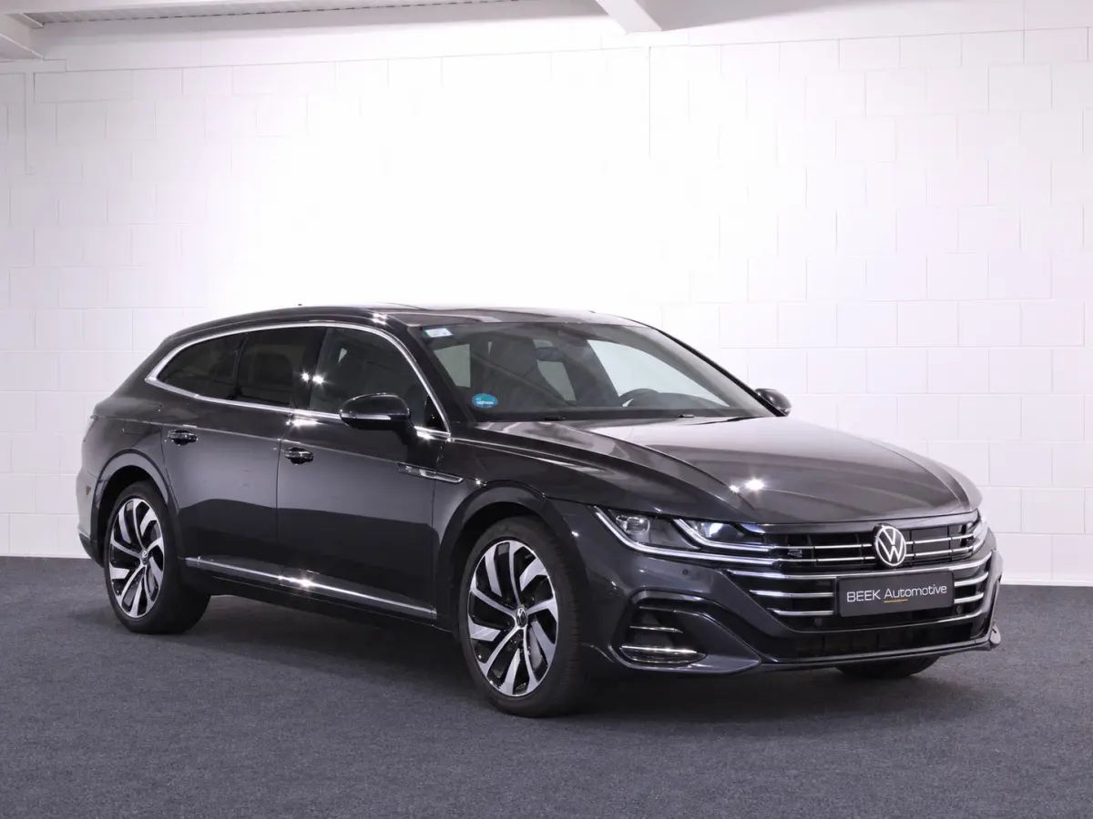 1.4 TSI eHybrid R-Line | Panoramadak | Stoelmassage | Trekhaak