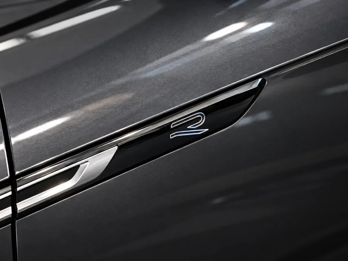 1.4 TSI eHybrid R-Line | Panoramadak | Stoelmassage | Trekhaak