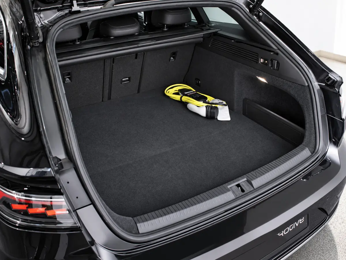1.4 TSI eHybrid R-Line | Panoramadak | Stoelmassage | Trekhaak