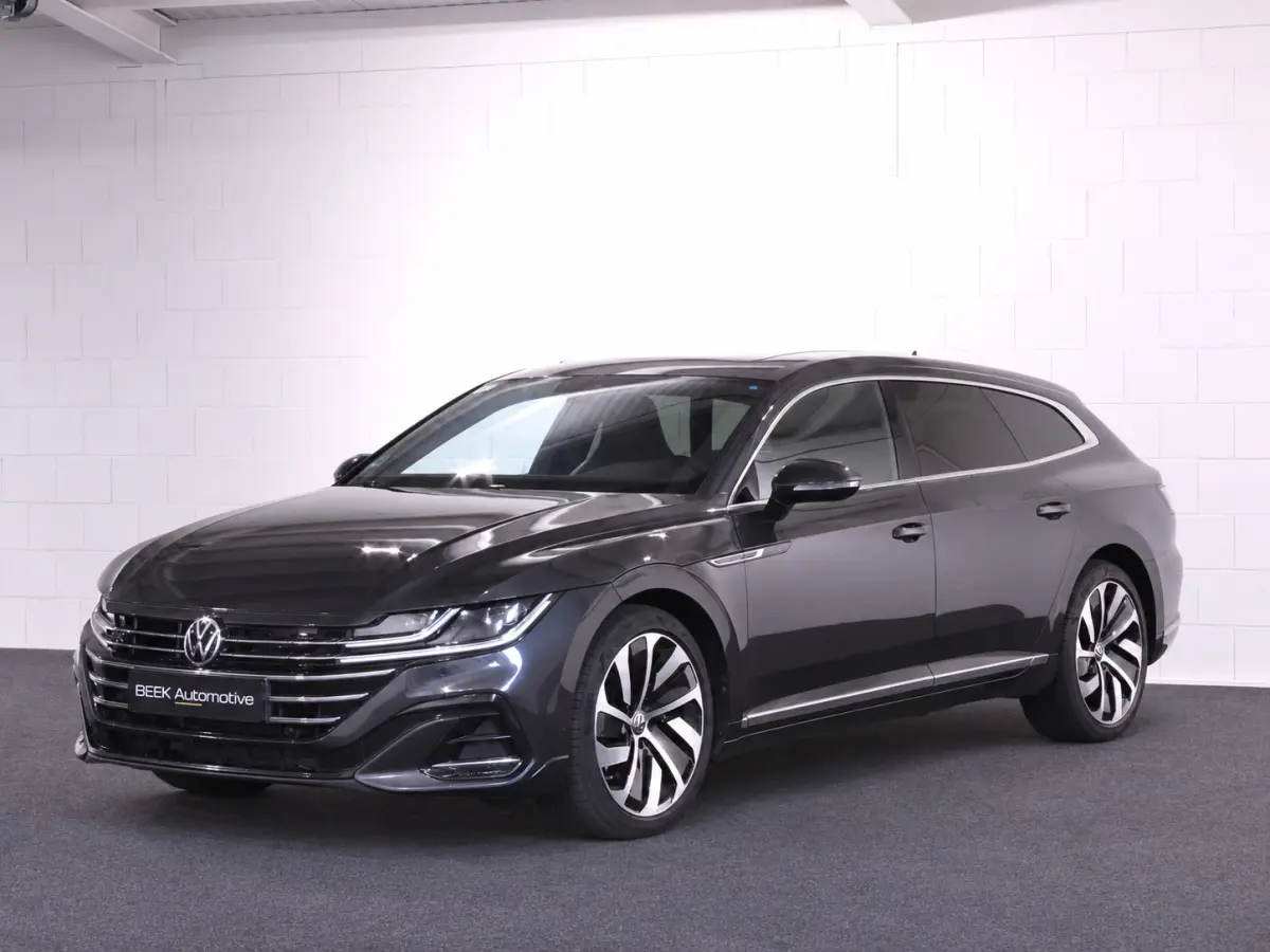 1.4 TSI eHybrid R-Line | Panoramadak | Stoelmassage | Trekhaak