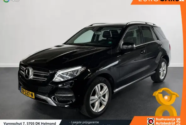 350 d 4MATIC Trekhaak Panoramadak Camera Luchtvering Electrische Stoelen Cruise Control Dodehoek Navigatie Leder Stoelverwarming