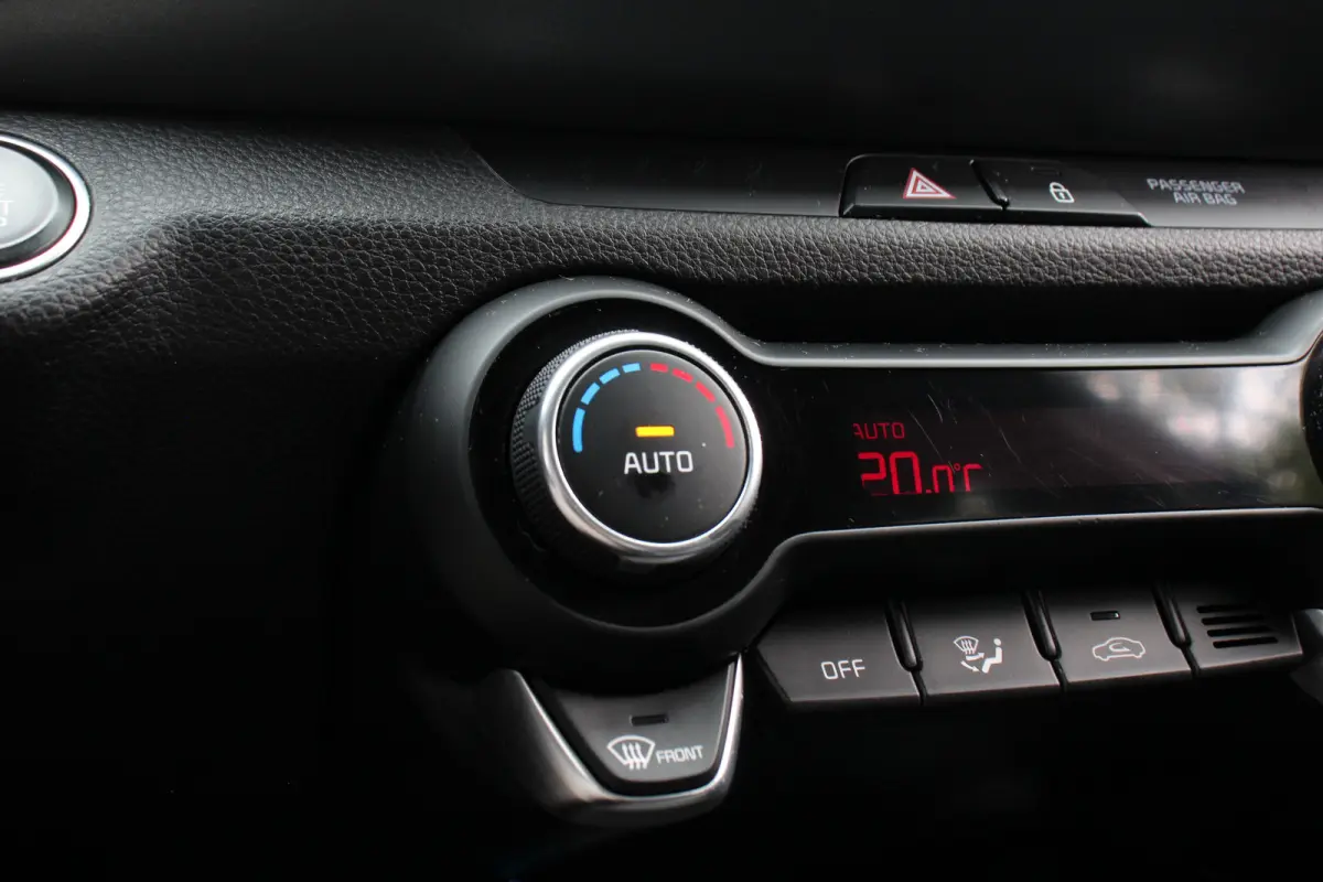 1.0 T-GDi MHEV DynamicPlusLine AUTOMAAT | CAPLAY / ANDROID AUTO | CAMERA | CRUISE CONTROL | CLIMATE CONTROL | DEALER OH!
