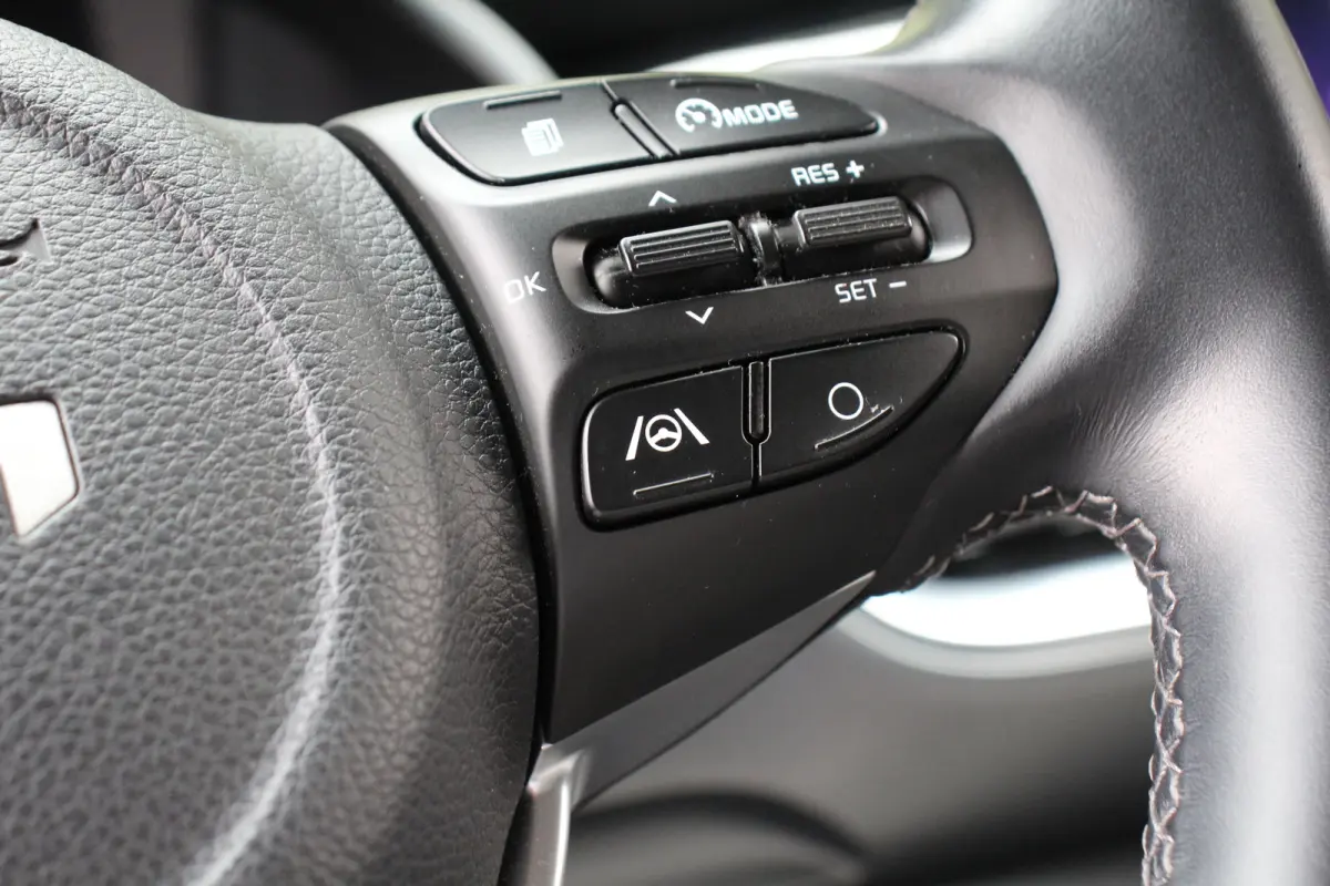 1.0 T-GDi MHEV DynamicPlusLine AUTOMAAT | CAPLAY / ANDROID AUTO | CAMERA | CRUISE CONTROL | CLIMATE CONTROL | DEALER OH!