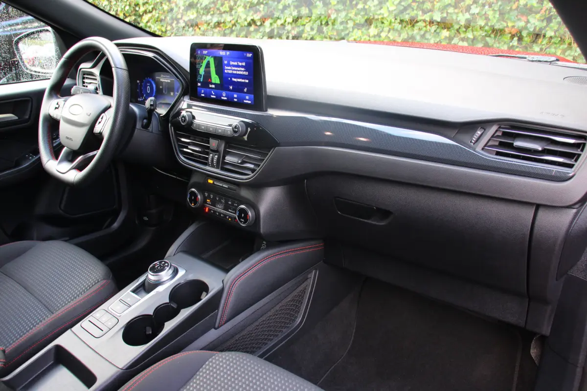2.5 PHEV ST-Line | Achterbank verwarmd | Achteruitrijcamera | Apple Carplay/Android Auto|telefoonintegratie premium