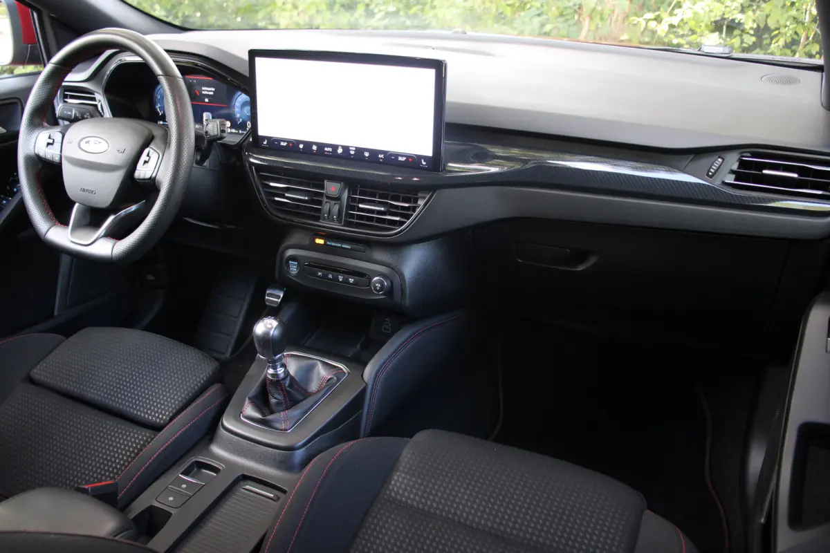 1.0 EcoBoost Hybrid ST Line X | PANO DAK | GROOT SCHERM | 19'' LMV | CARPLAY | STOELVERWARMING | CAMERA | DEALER OH